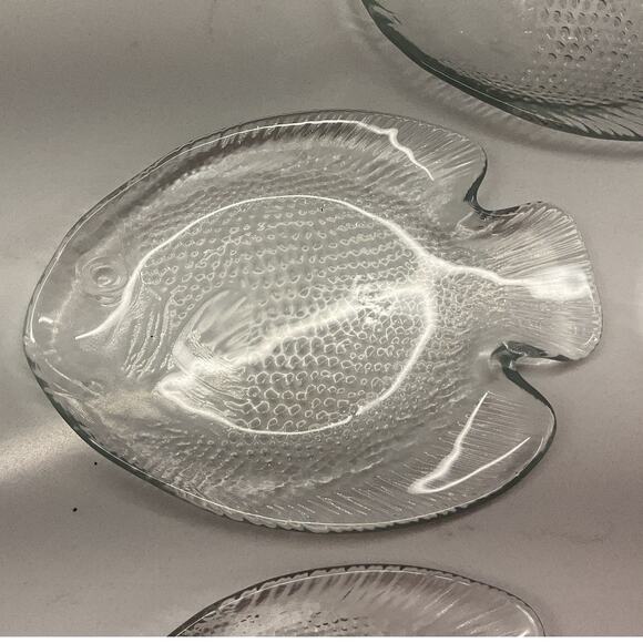Vintage Arcoroc Poisson Clear Fish Sushi Plates Set of 5 - Picture 2 of 4